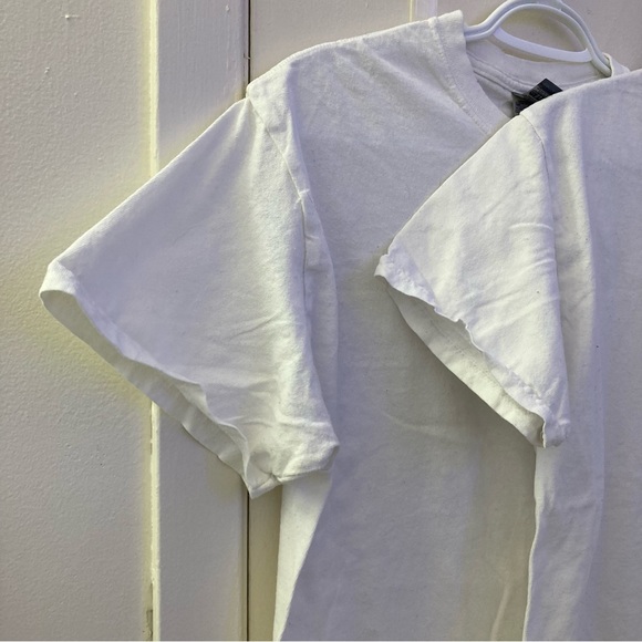 Gildan 2-pack blank white 100% cotton short-sleeve tee in men’s medium - Picture 4 of 6